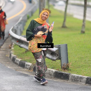 Runner Photo 7032635