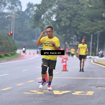 Runner Photo 7032637