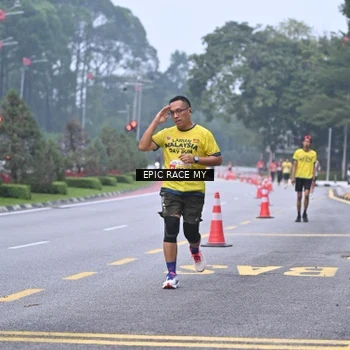 Runner Photo 7032648