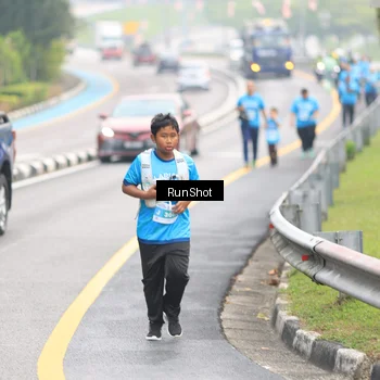 Runner Photo 7032663