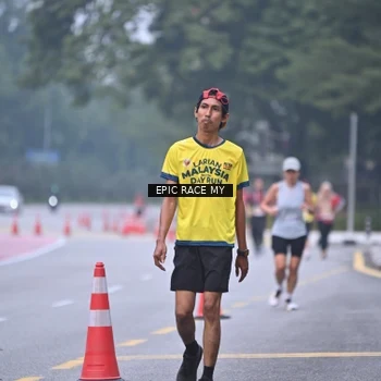 Runner Photo 7032666