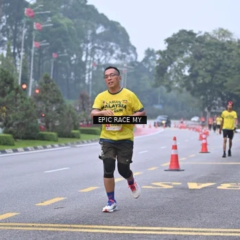 Runner Photo 7032667