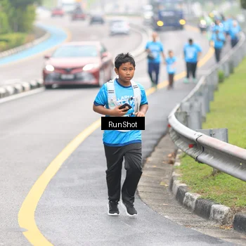 Runner Photo 7032677