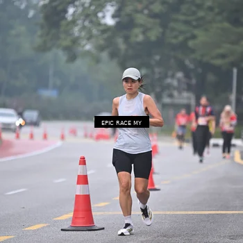 Runner Photo 7032694