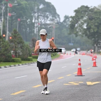 Runner Photo 7032707