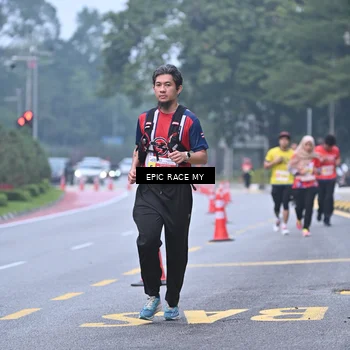 Runner Photo 7032738