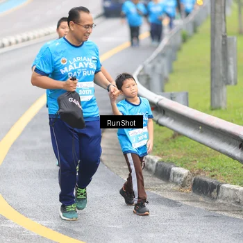 Runner Photo 7032739