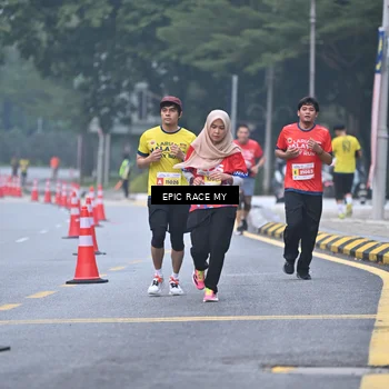 Runner Photo 7032743