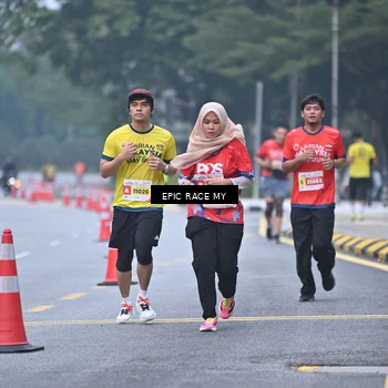 Runner Photo 7032746