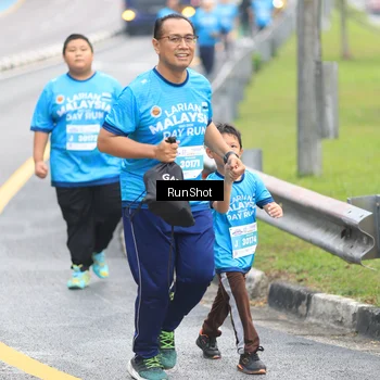 Runner Photo 7032752