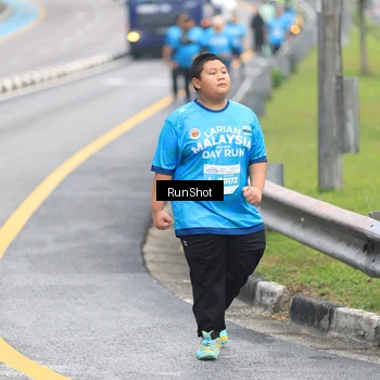 Runner Photo 7032754