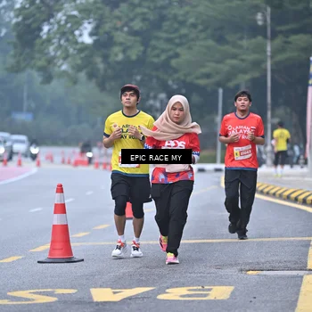 Runner Photo 7032755