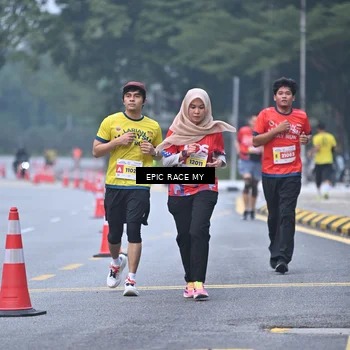 Runner Photo 7032758