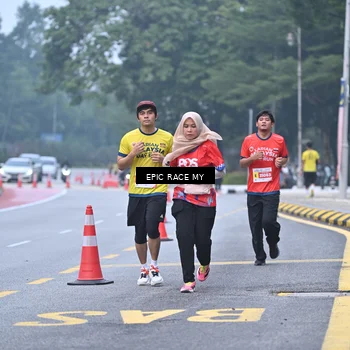 Runner Photo 7032772