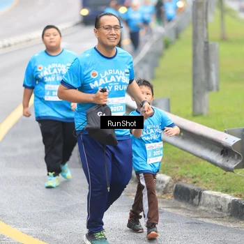 Runner Photo 7032773