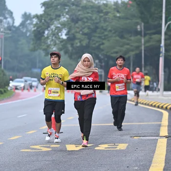 Runner Photo 7032775