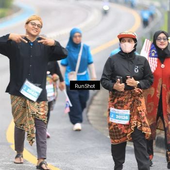 Runner Photo 7032780