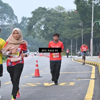 Runner Photo 7032784