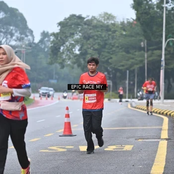 Runner Photo 7032792
