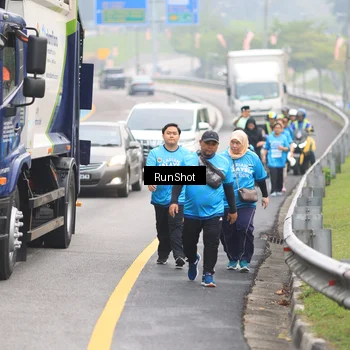Runner Photo 7032803