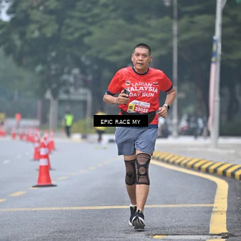 Runner Photo 7032811