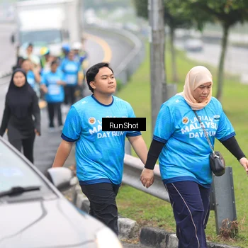 Runner Photo 7032813