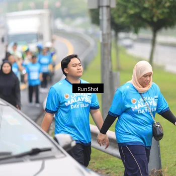 Runner Photo 7032816