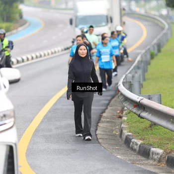 Runner Photo 7032817