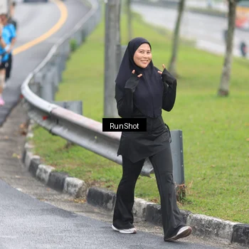 Runner Photo 7032835