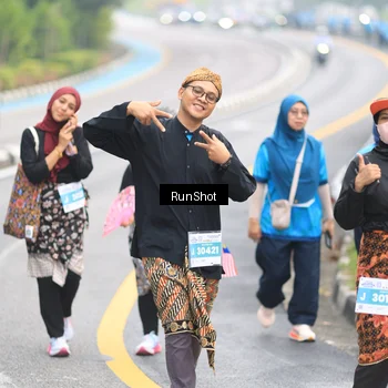 Runner Photo 7032850