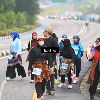 Runner Photo 7032851