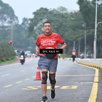 Runner Photo 7032874