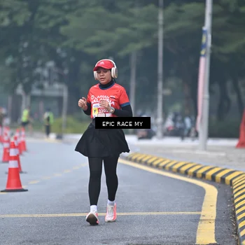 Runner Photo 7032883