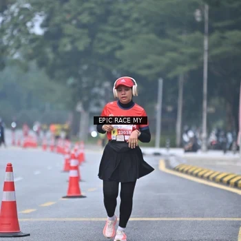 Runner Photo 7032888