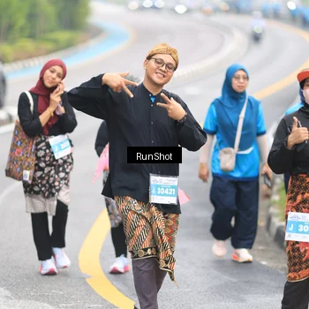 Runner Photo 7032898