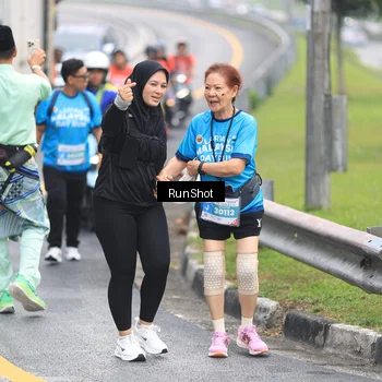 Runner Photo 7032927