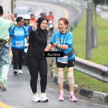 Runner Photo 7032928