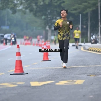 Runner Photo 7032930