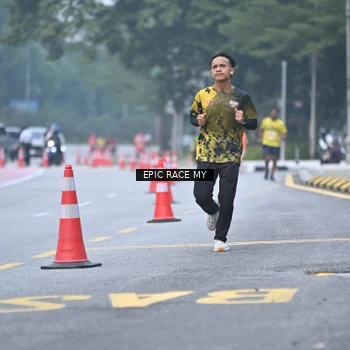 Runner Photo 7032932