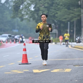 Runner Photo 7032944