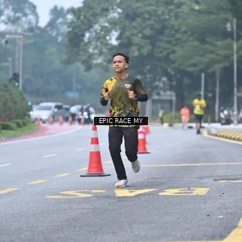 Runner Photo 7032954