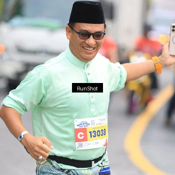 Runner Photo 7032977
