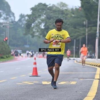 Runner Photo 7032998
