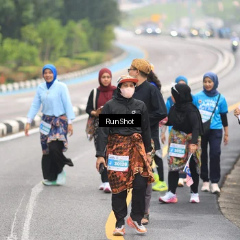 Runner Photo 7033001