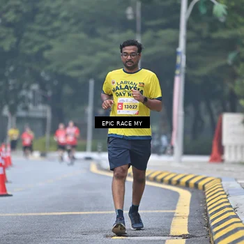 Runner Photo 7033002