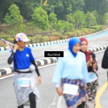 Runner Photo 7033013