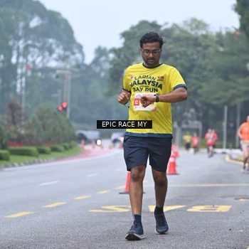 Runner Photo 7033016