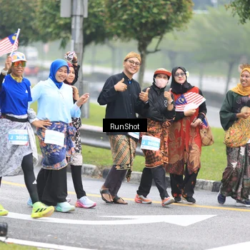 Runner Photo 7033038