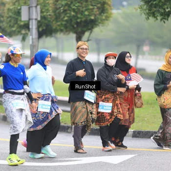 Runner Photo 7033047