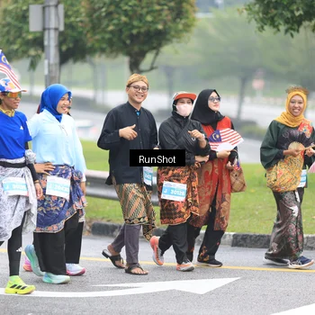Runner Photo 7033048
